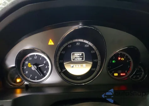 2012 Mercedes-Benz E 350 z USA, uszkodzony, nr VIN WDDKJ5KBXCF137374